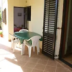 Ana M *